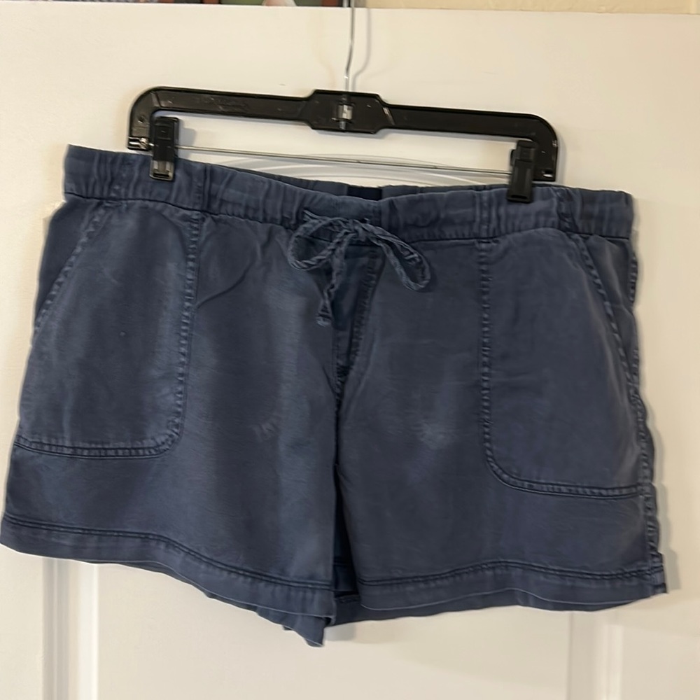 Women’s shorts